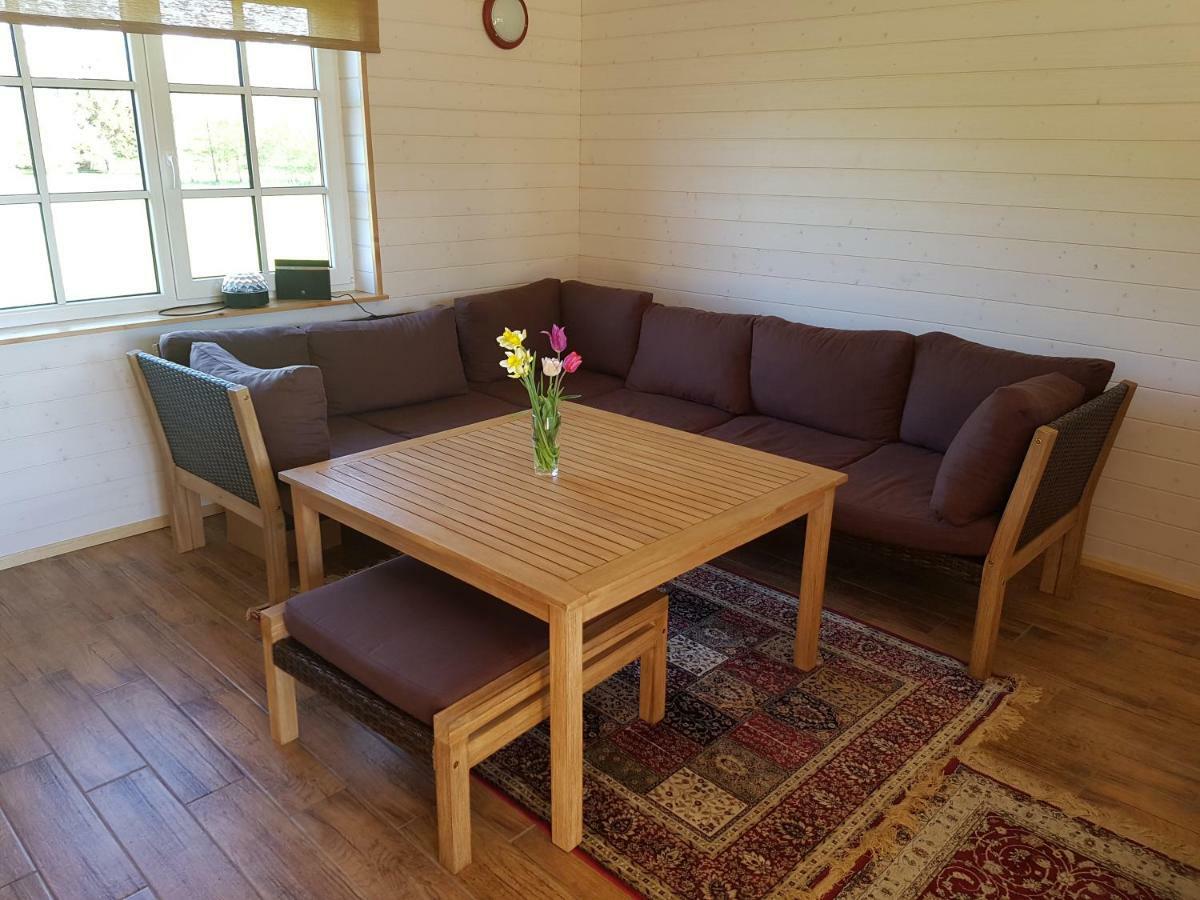 Risti Kodumajutus Apartamento Lemsi Exterior foto